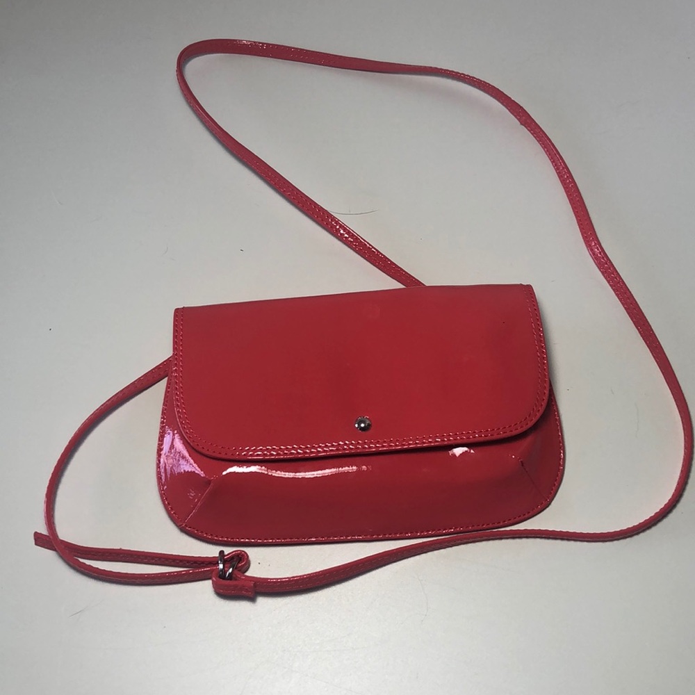 Hobo cross body handbag.